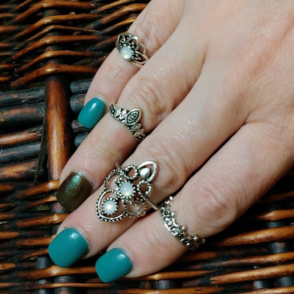 💛 LAST SET! 5-pc Princess Midi Ring Set - Picture 2 of 7